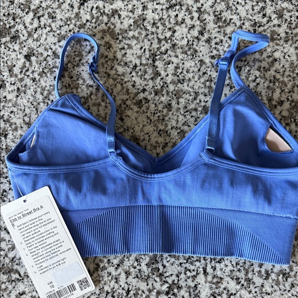 lululemon athletica Vibrant Blue Ebb to Street Bra - Picture 2 of 6